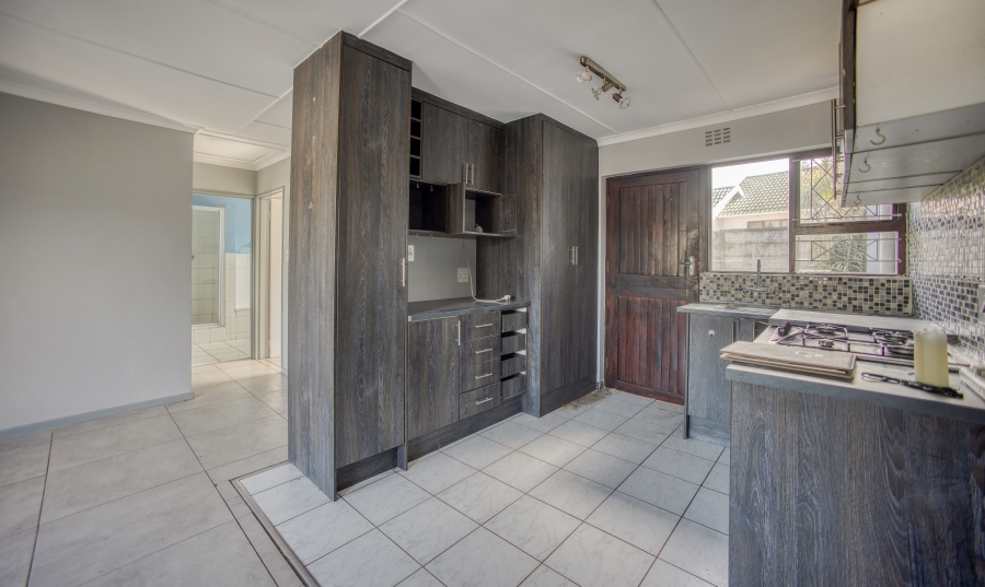 3 Bedroom Property for Sale in Nahoon Valley Park Eastern Cape
